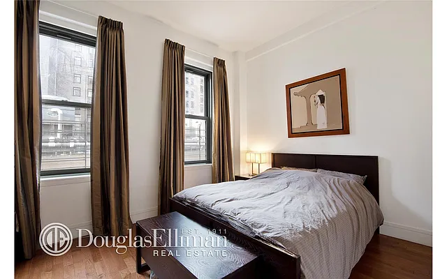 Sold by Douglas Elliman | media 16