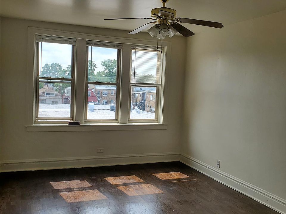 1st image of 5046 W Diversey Ave #3W
