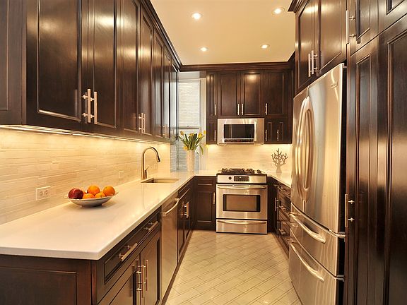 2nd image of 50 W 67th St #4GH