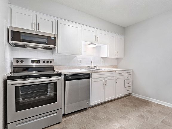 3rd image of 4507 Jarboe St APT 2