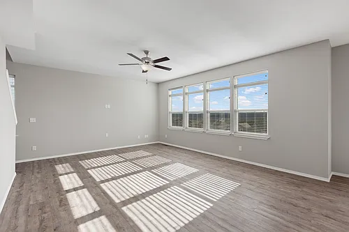 8303 N Phoebe Ct Photo 1