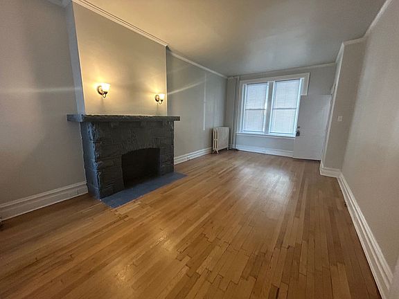 3rd image of 520 E King St APT 1