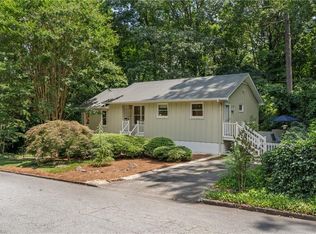 1700 Meadowbrook Dr, Winston Salem, NC 27104