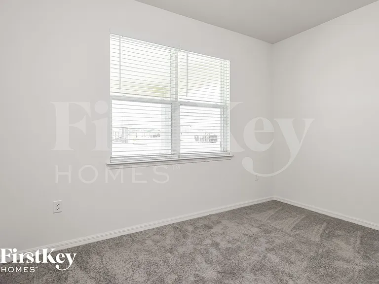 1156 Spokane Point — Photo 11