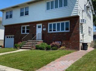 4 Sparman Pl, Secaucus, NJ 07094