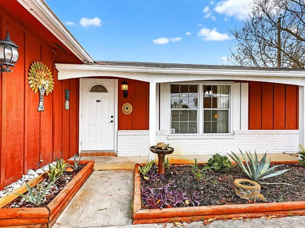 2387 NE 16th Court, Jensen Beach, FL 34957