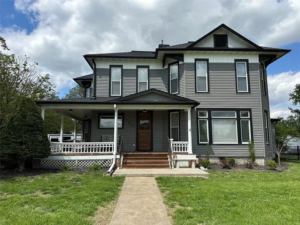 505 E Court Ave, Winterset, IA 50273