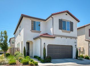 1453 E Via Viola Way, Fresno, CA 93730