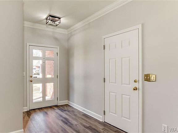 3rd image of 3933 Whirlaway Dr