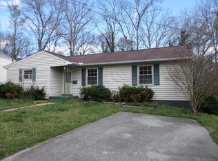 102 Amherst Ln, Oak Ridge, TN 37830