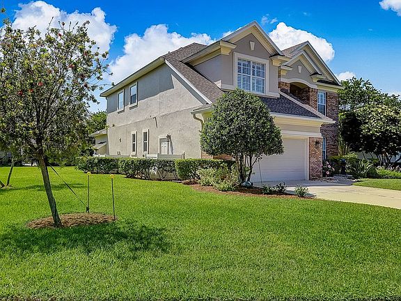 Large Side Yard