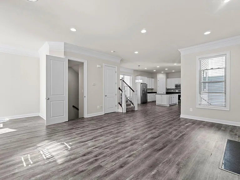 20617 Exchange St — Photo 6