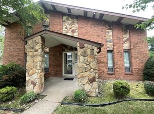 1807 Educational Dr, White Oak, PA 15131