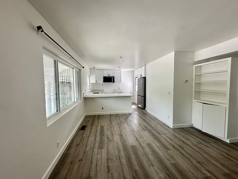 1501 Santa Barbara St #A — Photo 9