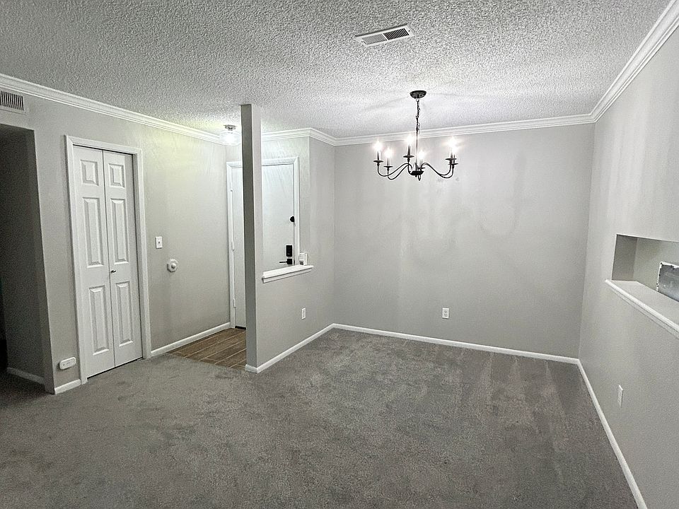 1st image of 14434 E 1st Dr