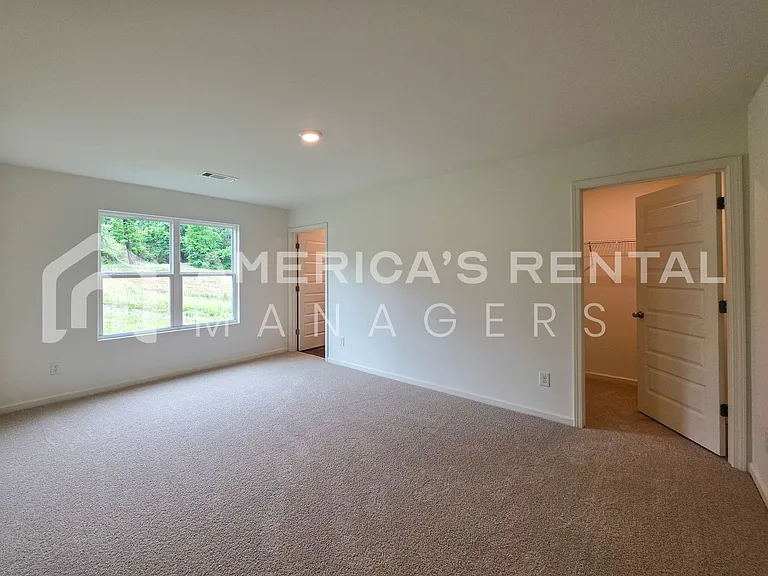 4325 Henry Rd — Photo 31