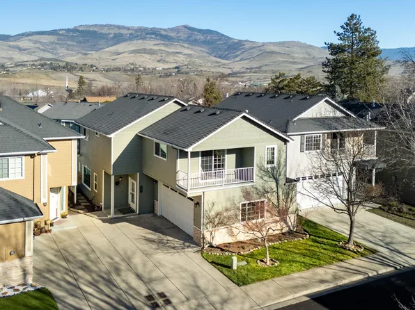 267 Meadow Dr, Ashland, OR 97520