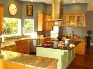 218 Wesley Rd, Green Cove Springs, FL 32043