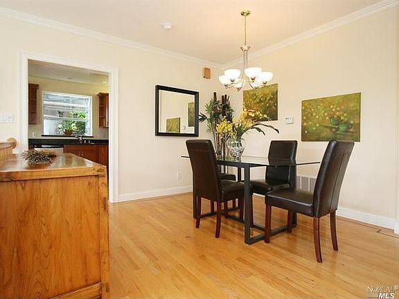 4th image of 908 Ventura Way