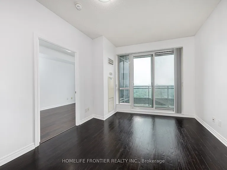 18 Holmes Ave #1712 — Photo 10
