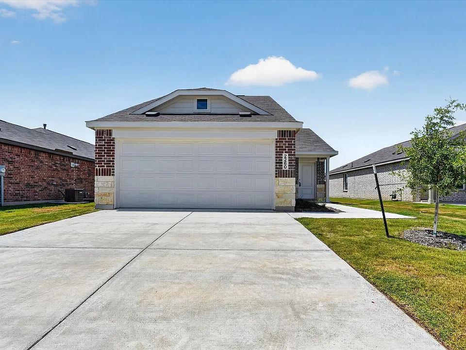 2260 Neyland Dr