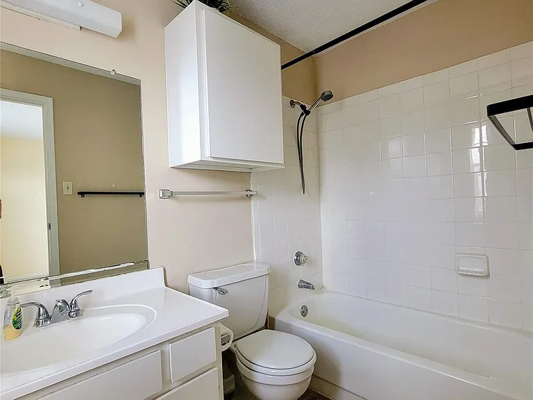 1515 Sandy Springs Rd #1903 — Photo 19