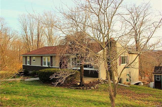 1st image of 27 Alder Dr