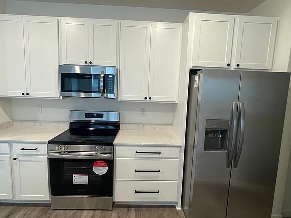 5th image of 645 McGeal Pl #1