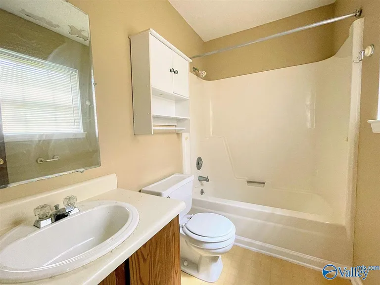 111 Westscott Dr #B — Photo 14