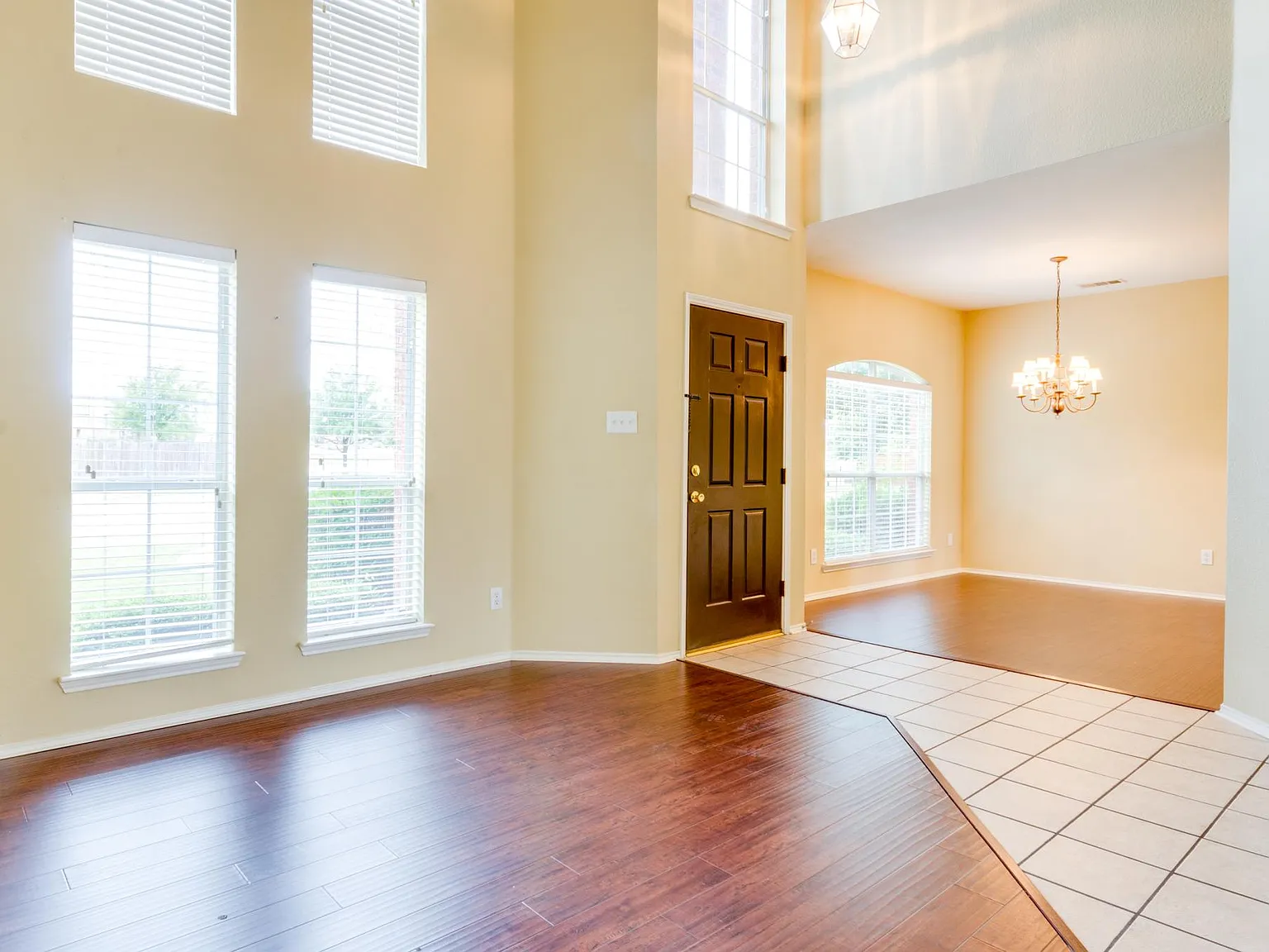 4 bed, 2279 sqft, $2,595 — Photo 3