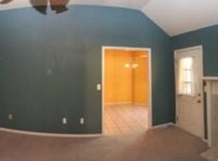 1531 Coach House Ct, Nixa, MO 65714