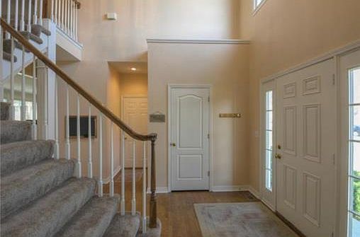 4th image of 5601 W 152nd Pl