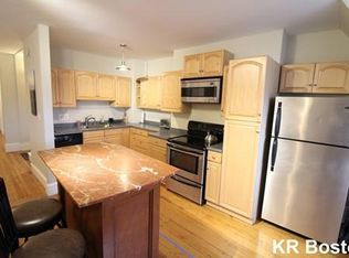 320 Tappan St #3F, Brookline, MA 02445