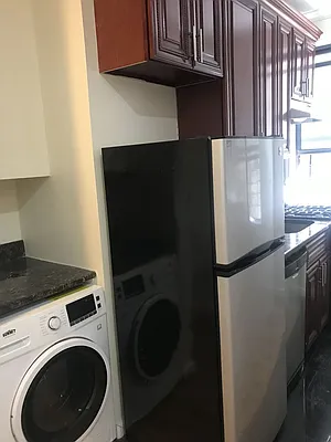 Rented by Your Vanity Realty | media 34