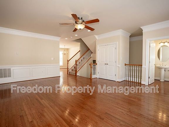 2nd image of 16021 Pitner St