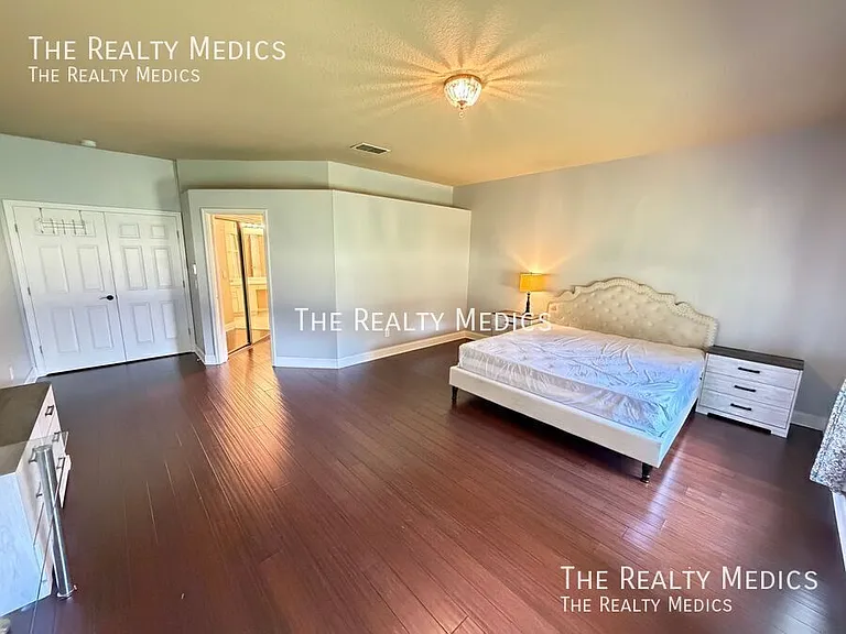 1565 The Oaks Blvd — Photo 24