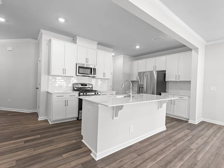 2203 Cape May Ln — Photo 6
