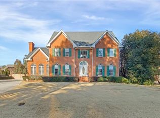 1402 Bromley Dr NE, Snellville, GA 30078