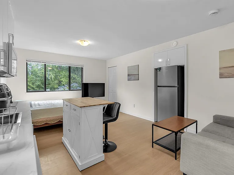 3 Saint Andrews Ave #STUDIO — Photo 3