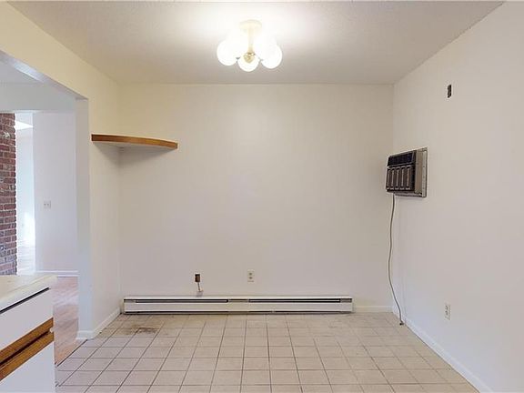 4th image of 10 Mellbridge Dr