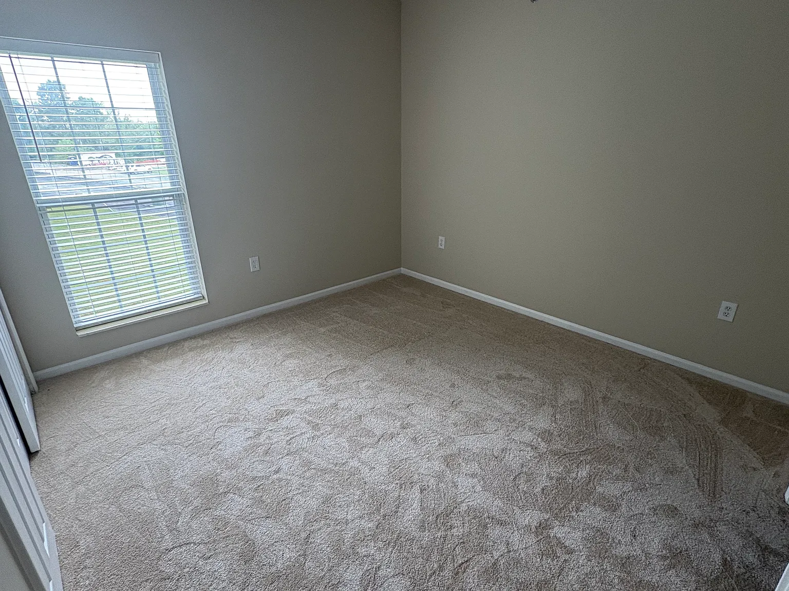 2 bed, $1,700 — Photo 3