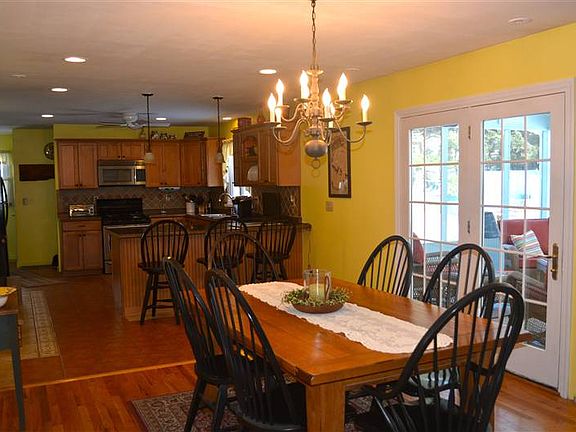 5th image of 11 Cypress Dr
