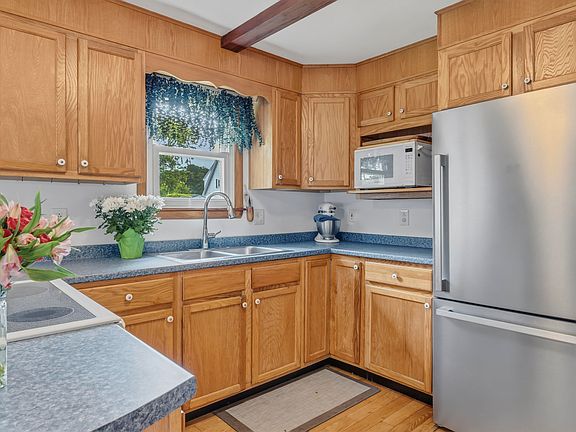 5th image of 6 Forbes Road