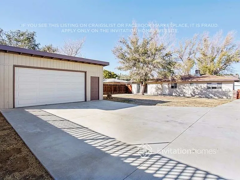 4546 W Avenue L10 — Photo 17