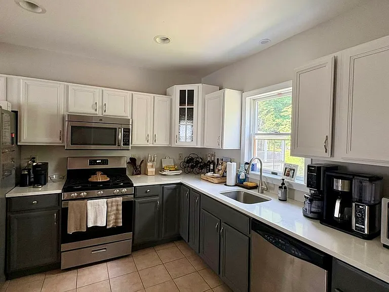 39 Budd St #2 — Photo 7