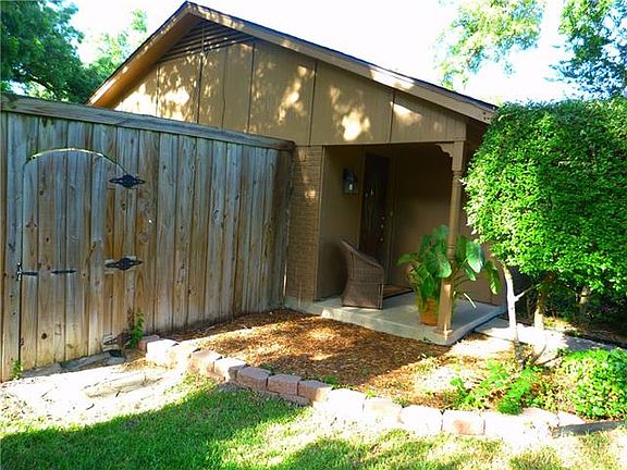 3rd image of 3505 Wildwood Cir