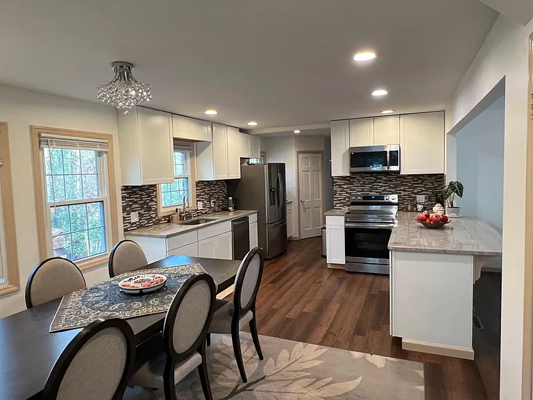 107 Brookwood Dr — Photo 7