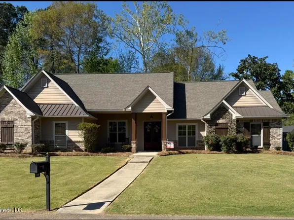 111 Suzie Blue Ct, Brandon, MS 39042