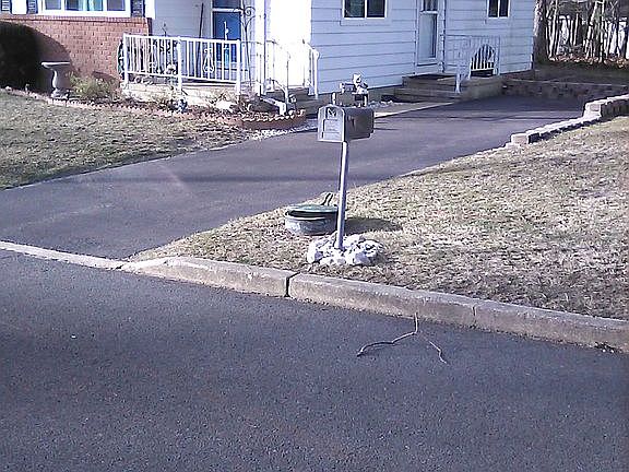 2nd image of 8A Illinois Dr