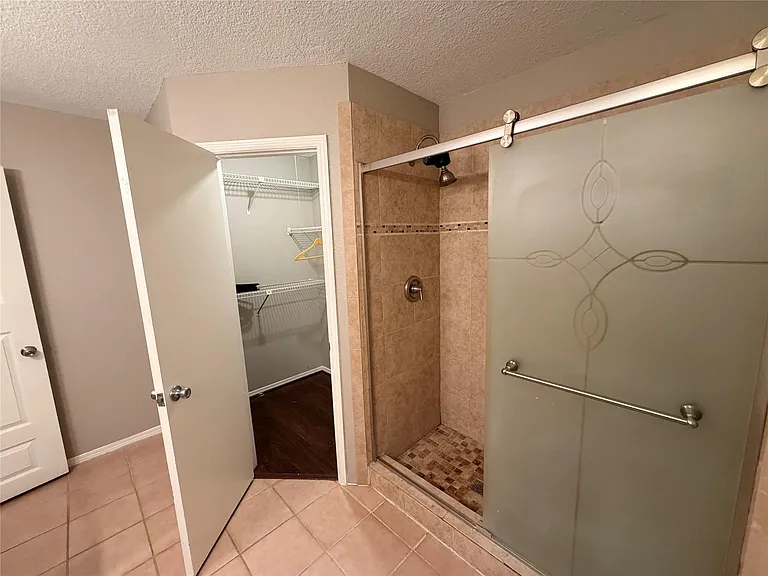 3227 Glade Springs Dr — Photo 24